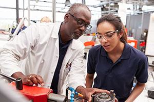 Plumbing trade – female engineer with a male co-worker