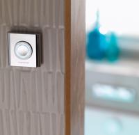 hiqu_bath_remote-hi-res-1.jpg