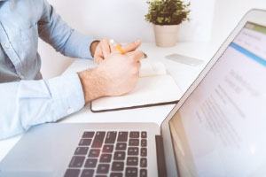 Online marketing - desk